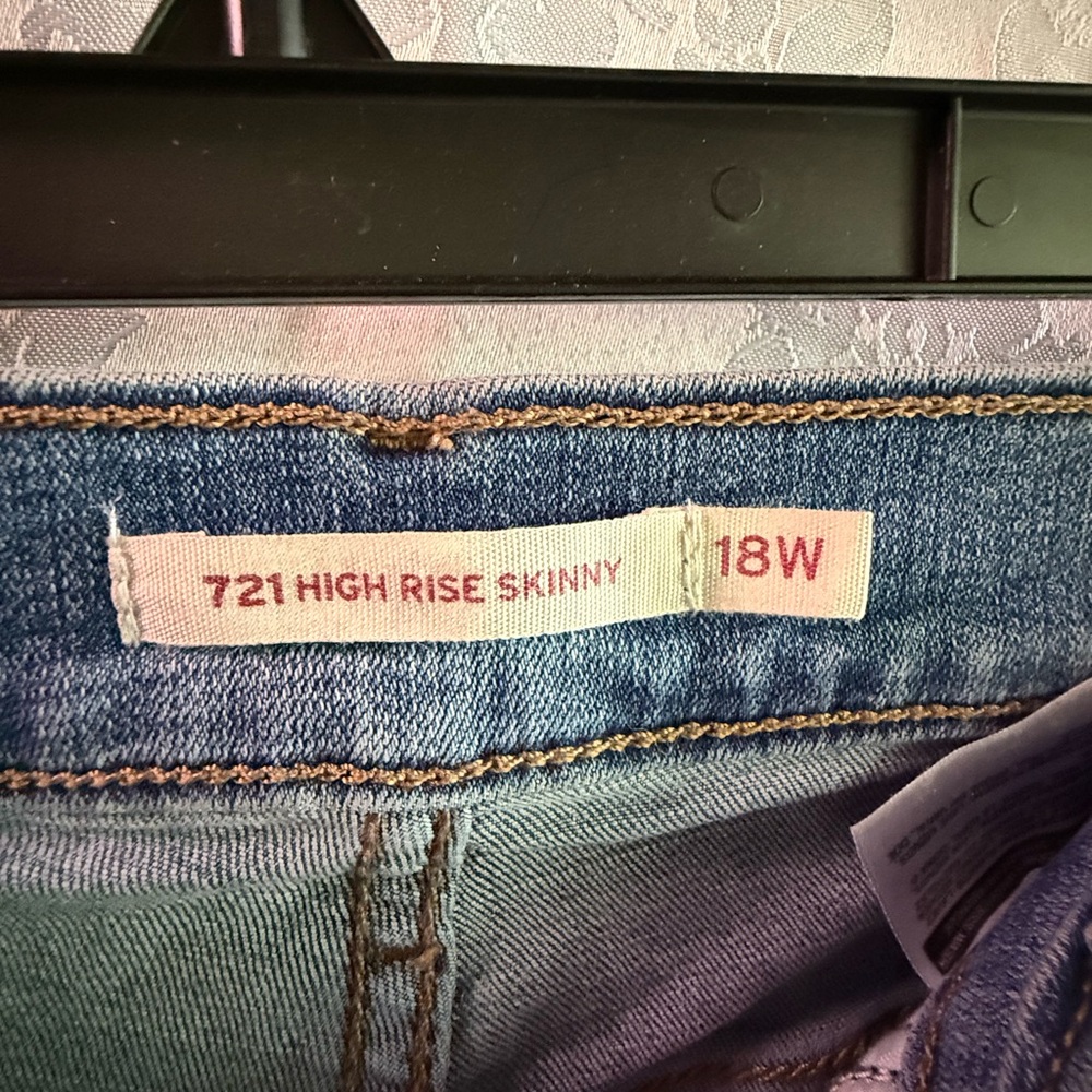 Denizen from Levi's Women's Skinny Jeans in Blue